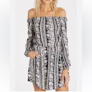 Billabong | Scenic Roads Off the shoulder Printed dress | size small